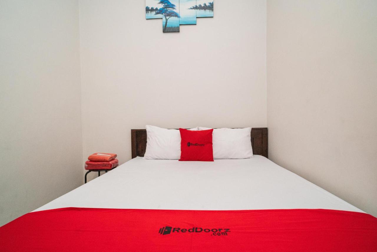 Reddoorz At Merr Rungkut Jl Gunung Anyar Gununganjar Exterior foto